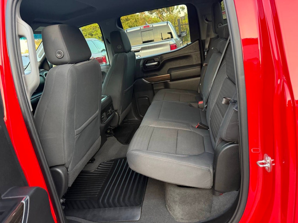 Chevrolet Silverado 1500 Vehicle Full-screen Gallery Image 13