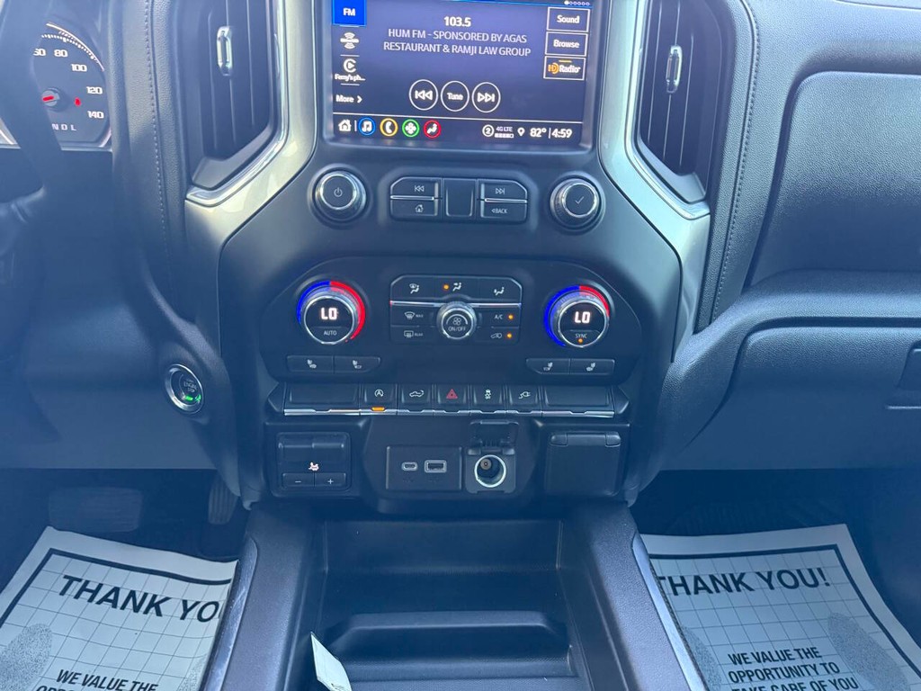 Chevrolet Silverado 1500 Vehicle Full-screen Gallery Image 28