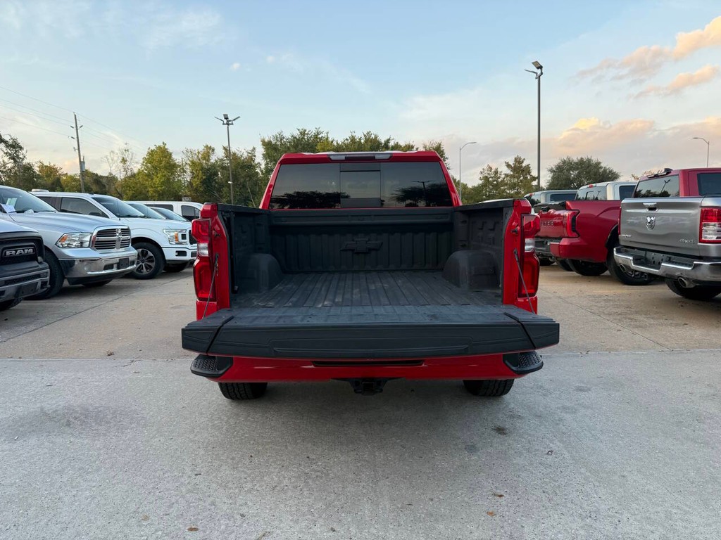 Chevrolet Silverado 1500 Vehicle Full-screen Gallery Image 38