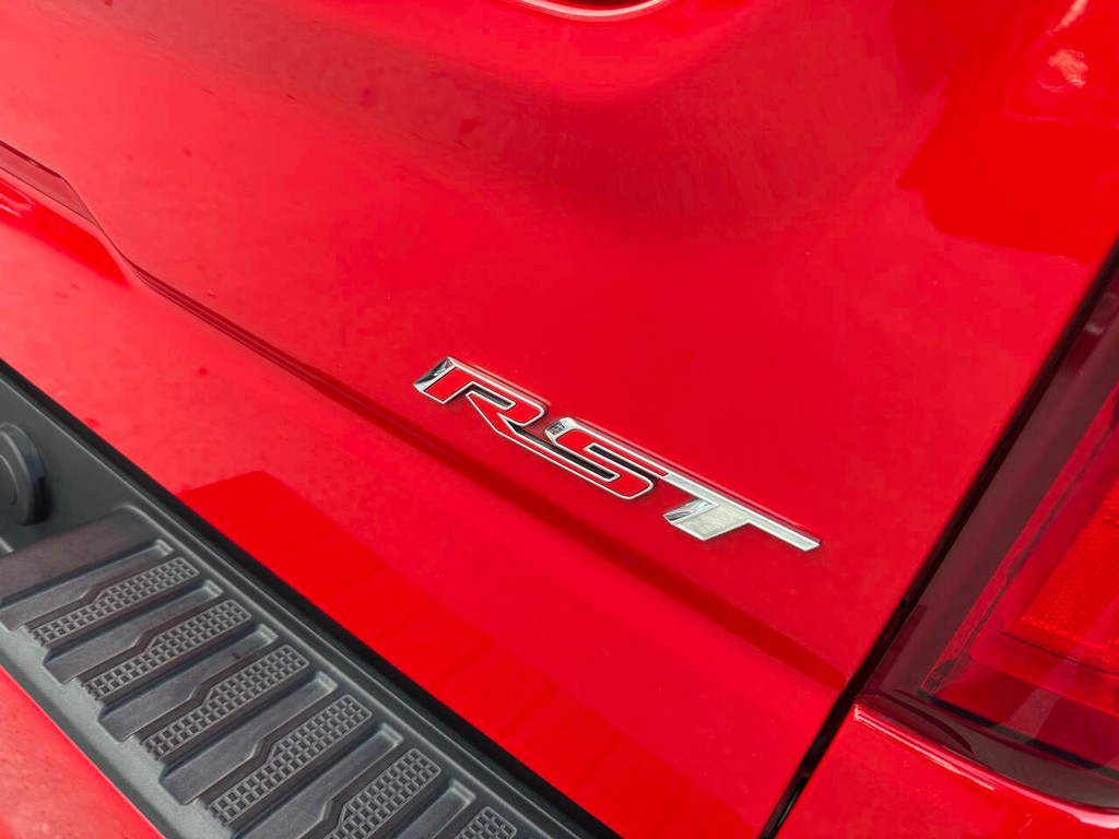 Chevrolet Silverado 1500 Vehicle Full-screen Gallery Image 40