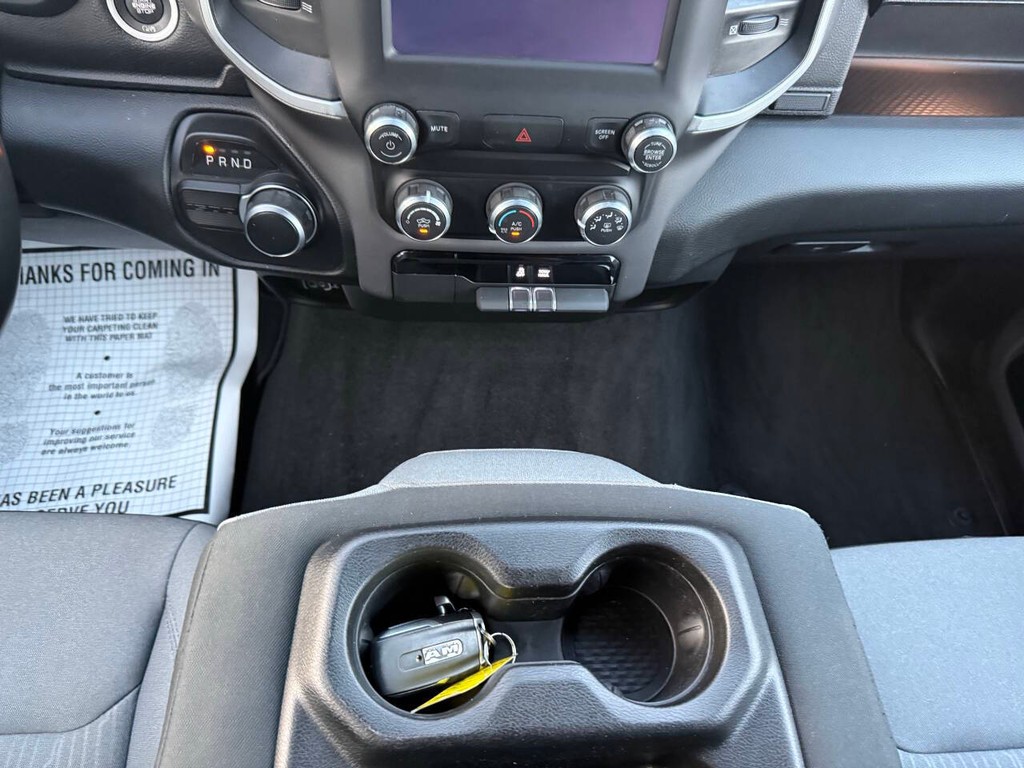 Ram 1500 Vehicle Full-screen Gallery Image 30