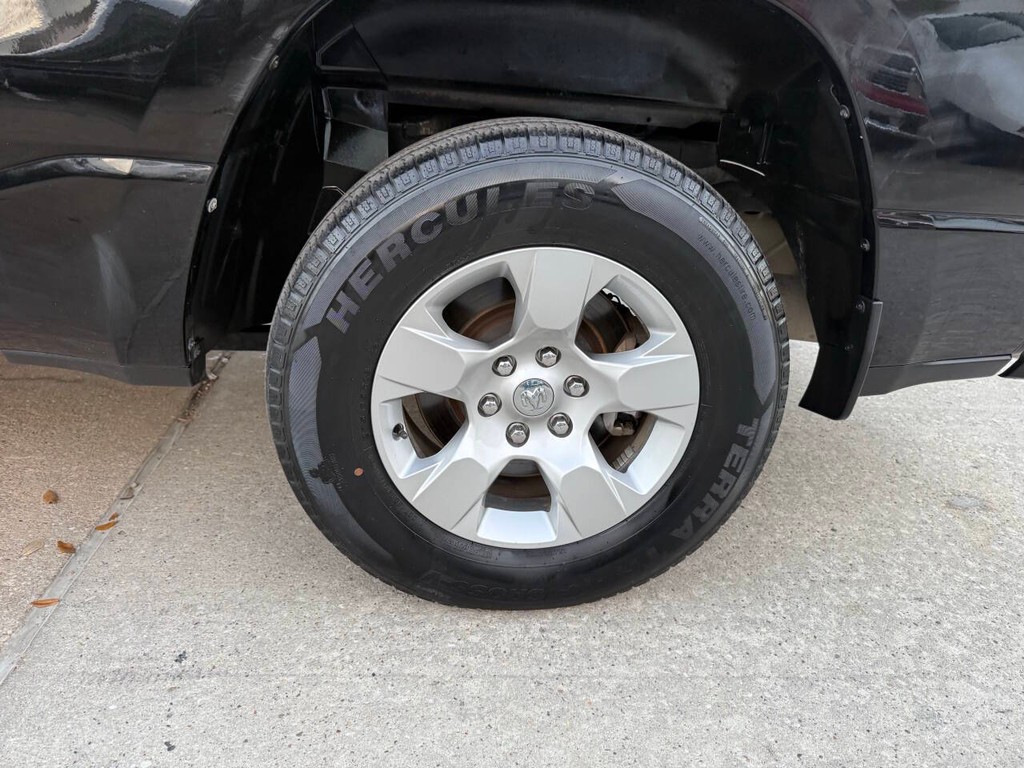 Ram 1500 Vehicle Full-screen Gallery Image 36