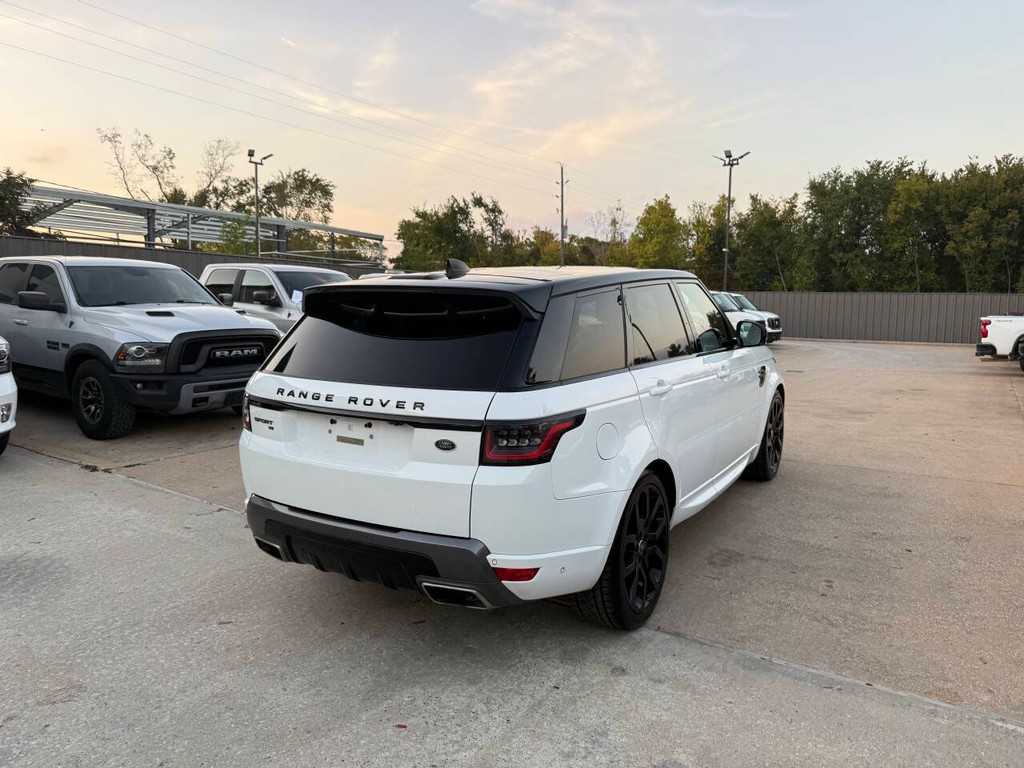 Land Rover Range Rover Sport Vehicle Full-screen Gallery Image 06