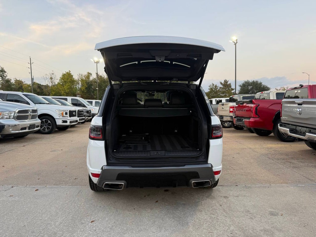 Land Rover Range Rover Sport Vehicle Full-screen Gallery Image 38