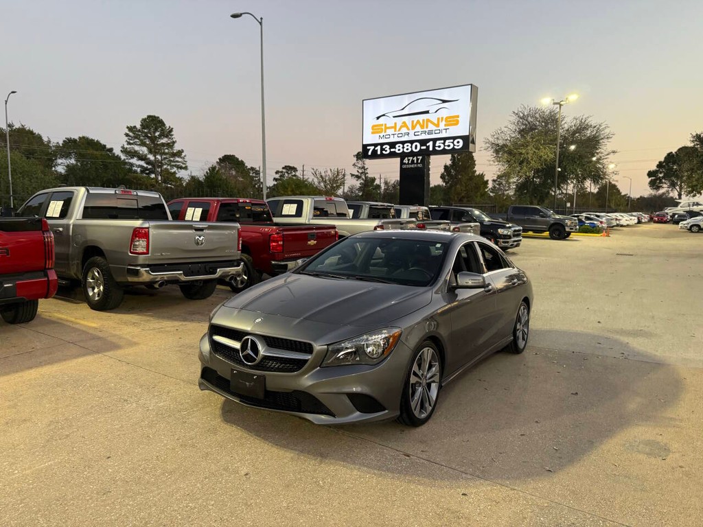 Mercedes-Benz CLA Vehicle Full-screen Gallery Image 42