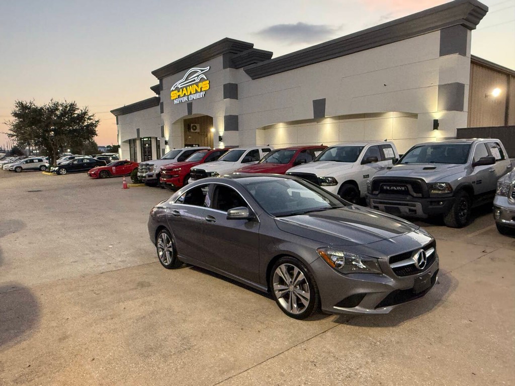 Mercedes-Benz CLA Vehicle Full-screen Gallery Image 43
