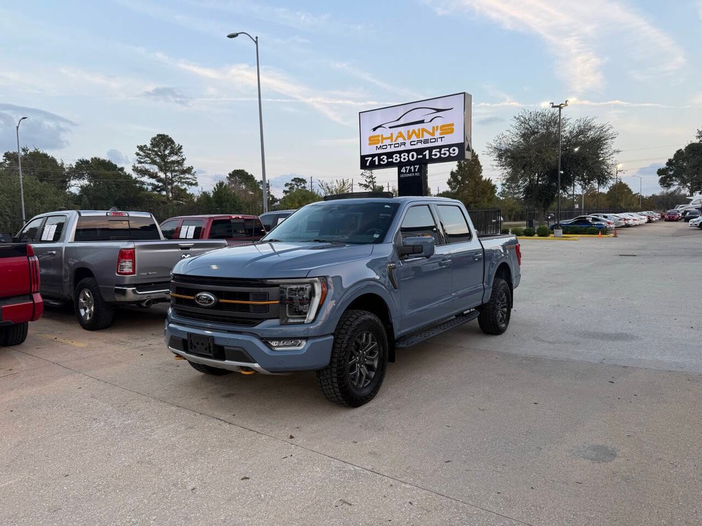 Ford F-150 Vehicle Full-screen Gallery Image 03