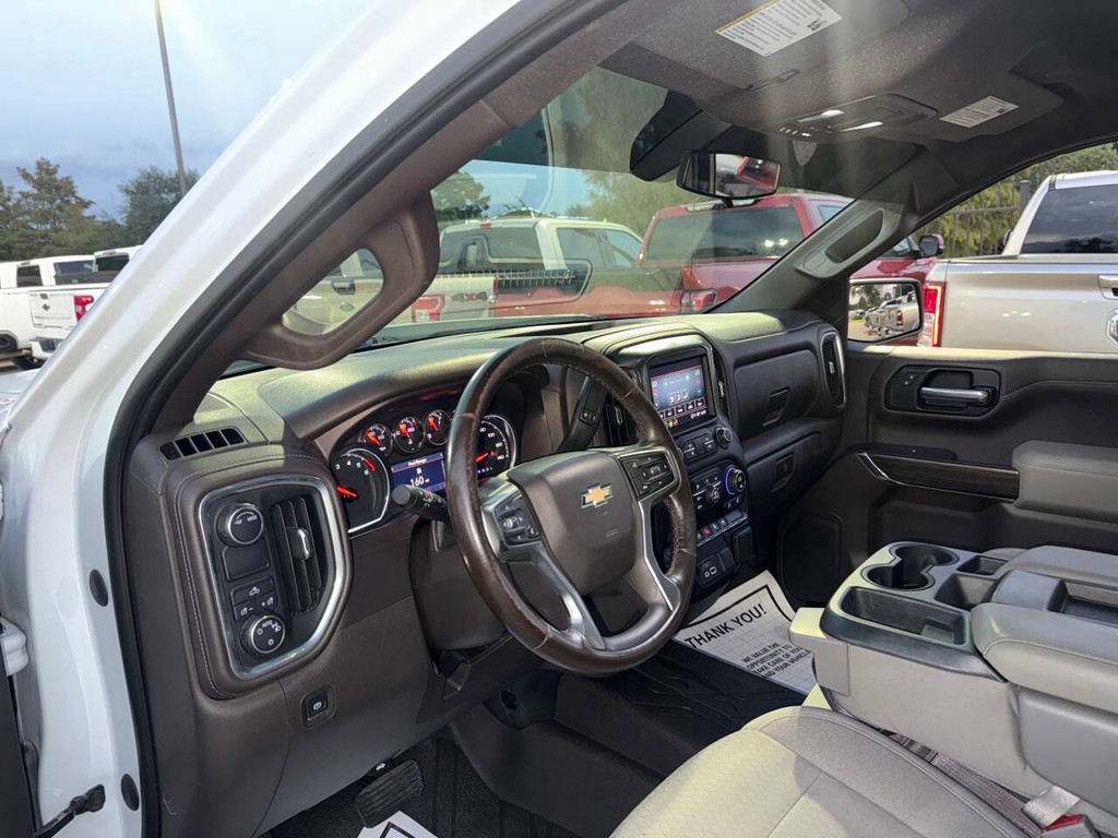 Chevrolet Silverado 1500 Vehicle Full-screen Gallery Image 06