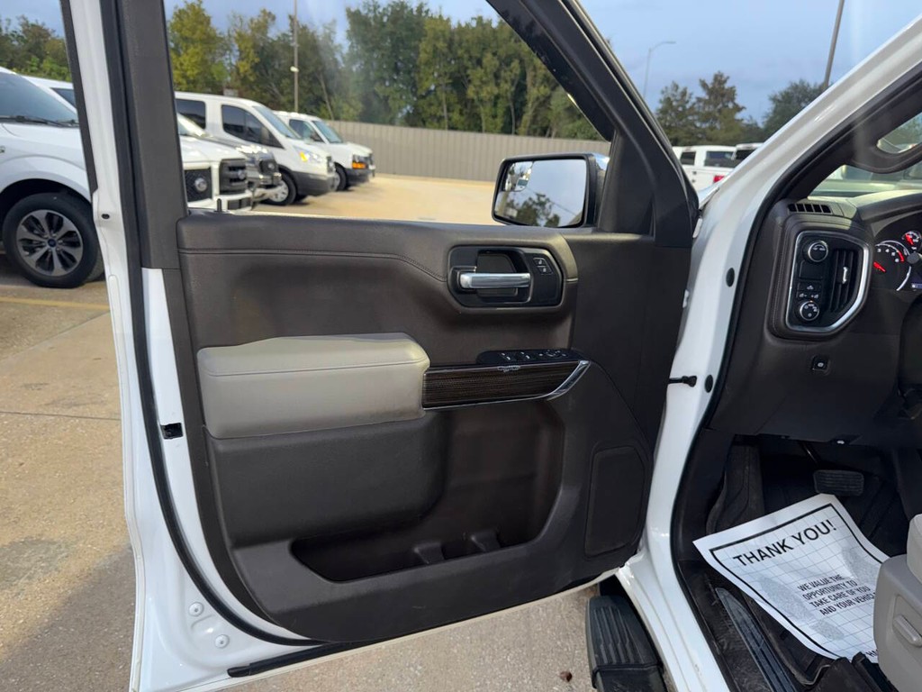 Chevrolet Silverado 1500 Vehicle Full-screen Gallery Image 08