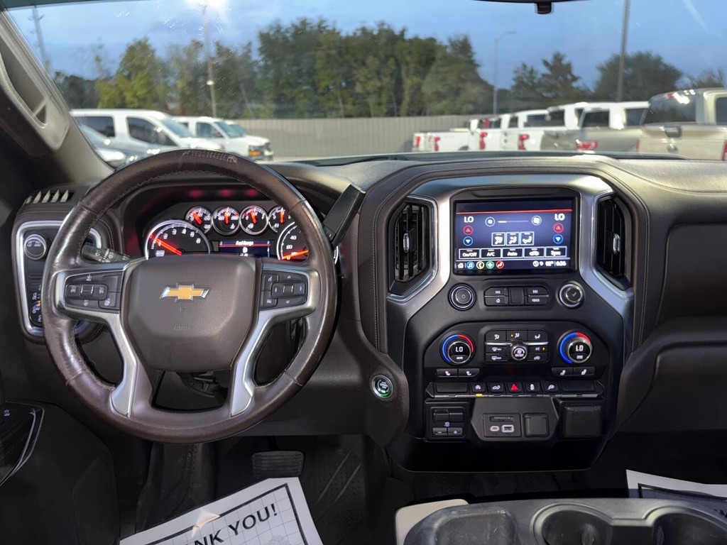 Chevrolet Silverado 1500 Vehicle Full-screen Gallery Image 23