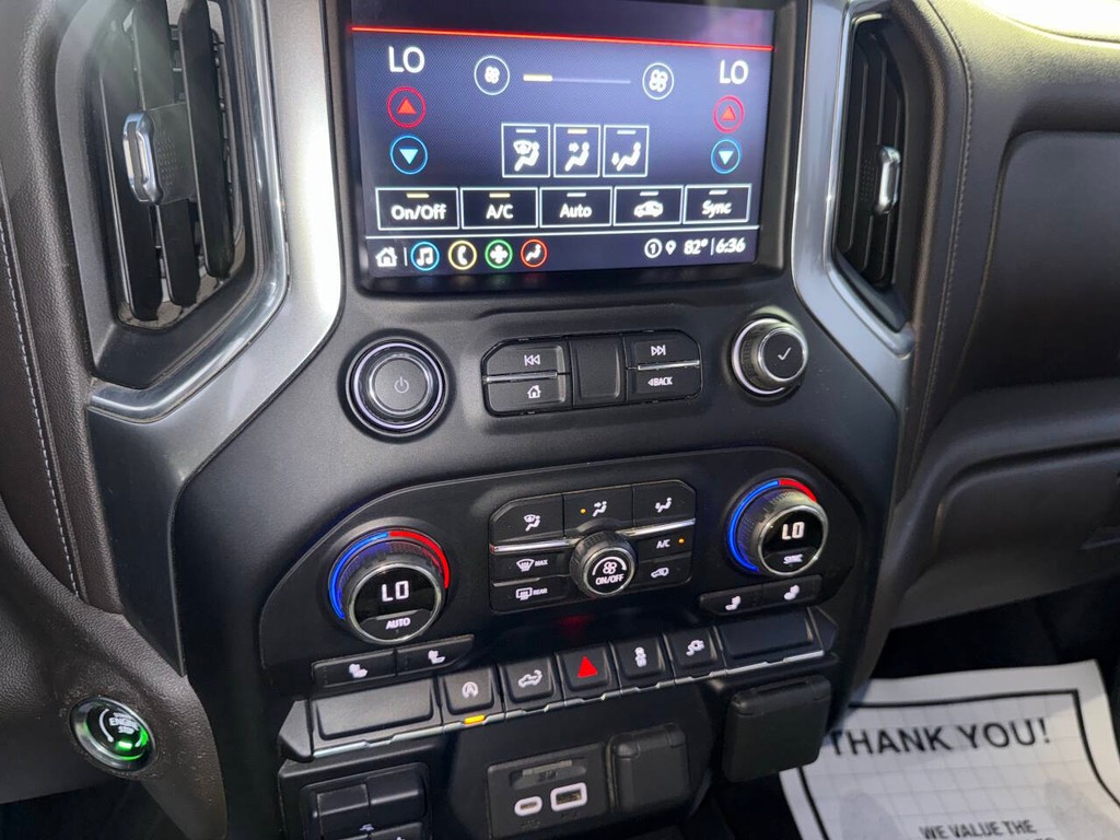 Chevrolet Silverado 1500 Vehicle Full-screen Gallery Image 29