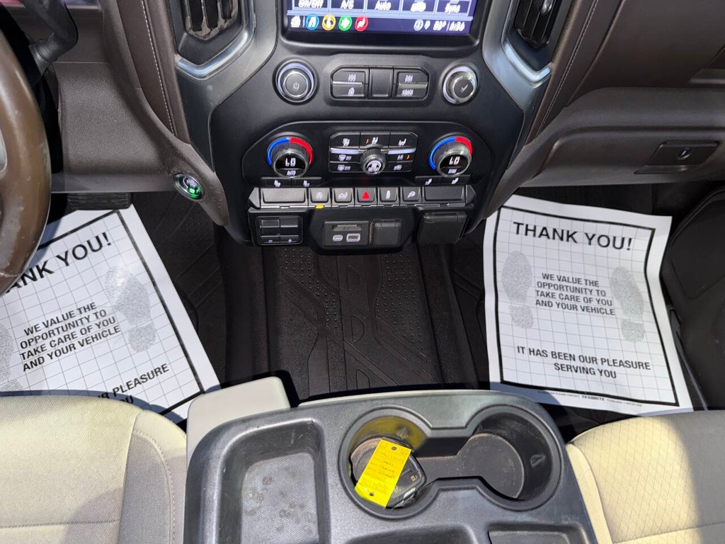 Chevrolet Silverado 1500 Vehicle Full-screen Gallery Image 31