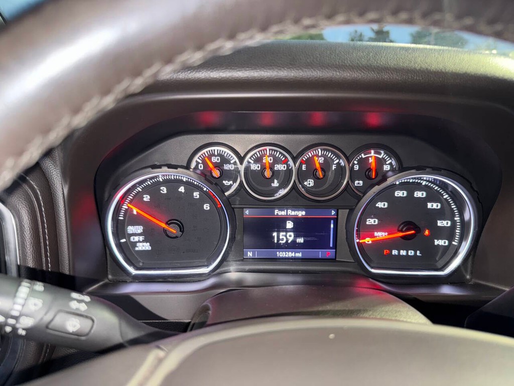 Chevrolet Silverado 1500 Vehicle Full-screen Gallery Image 33