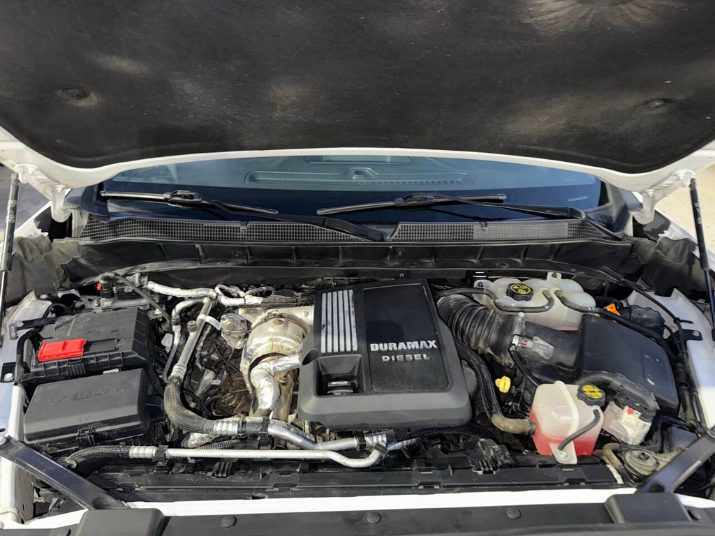 Chevrolet Silverado 1500 Vehicle Full-screen Gallery Image 35