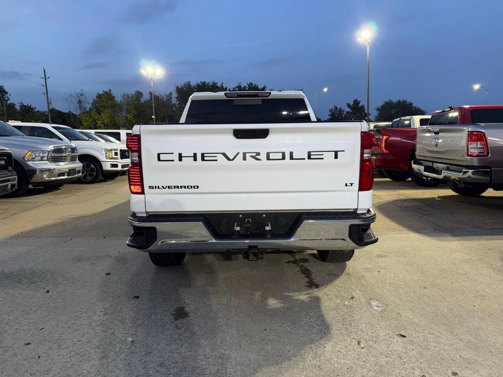 Chevrolet Silverado 1500 Vehicle Full-screen Gallery Image 39