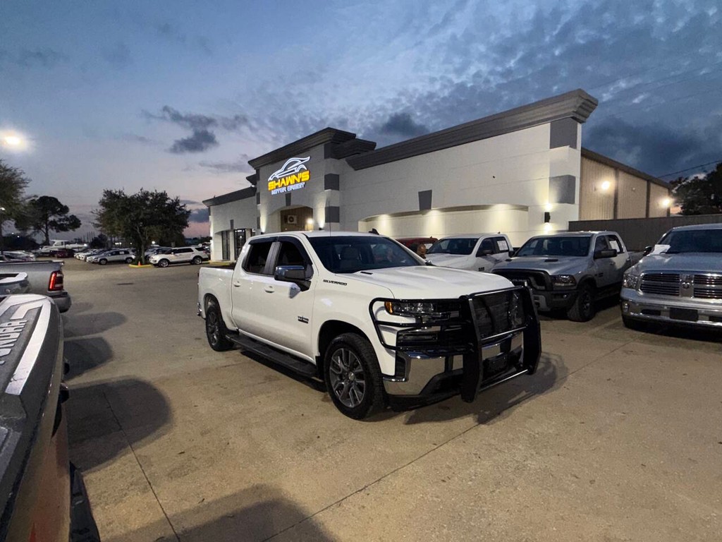 Chevrolet Silverado 1500 Vehicle Full-screen Gallery Image 44