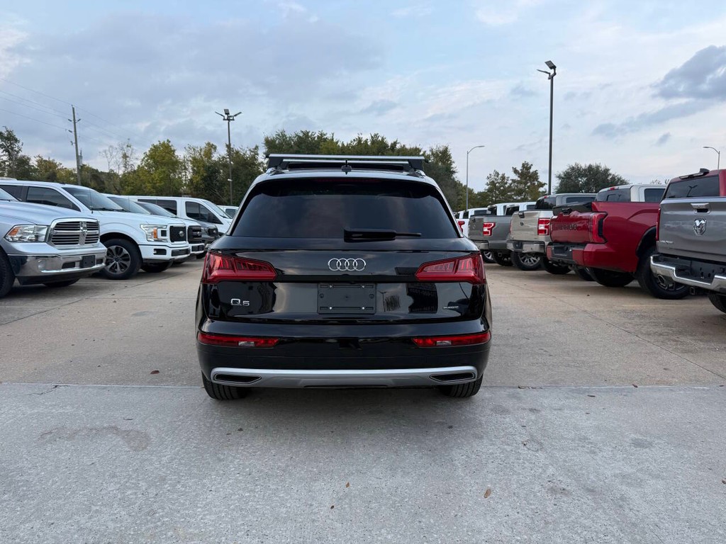 Audi Q5 Vehicle Full-screen Gallery Image 37