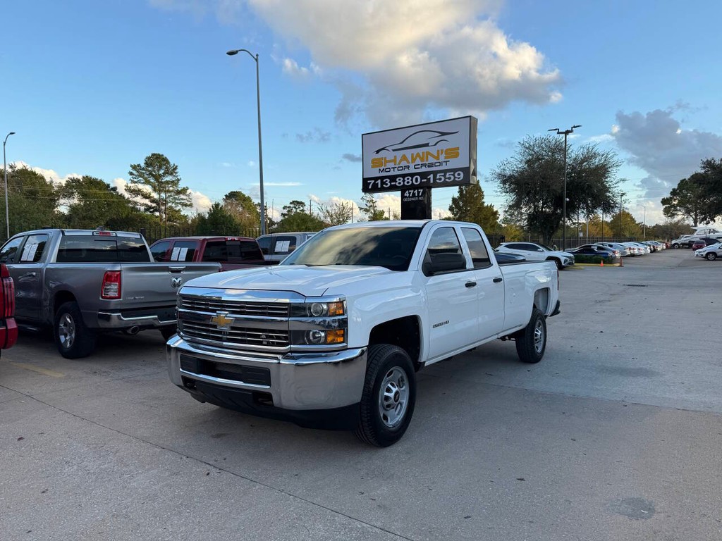Chevrolet Silverado 2500HD Vehicle Full-screen Gallery Image 03