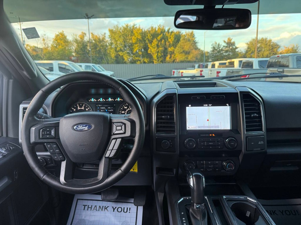 Ford F-150 Vehicle Full-screen Gallery Image 21