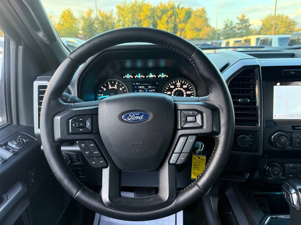 Ford F-150 Vehicle Full-screen Gallery Image 22