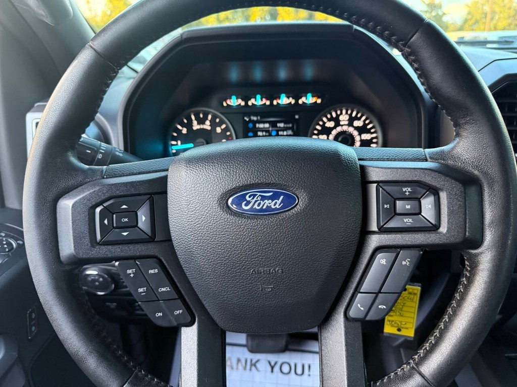 Ford F-150 Vehicle Full-screen Gallery Image 23