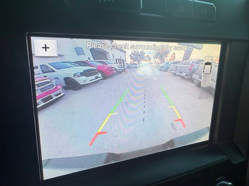 Ford F-150 Vehicle Full-screen Gallery Image 26