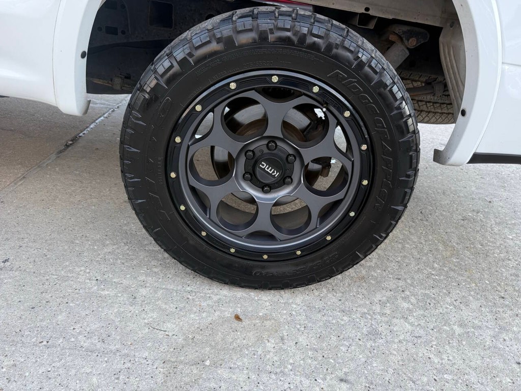 Ford F-150 Vehicle Full-screen Gallery Image 35