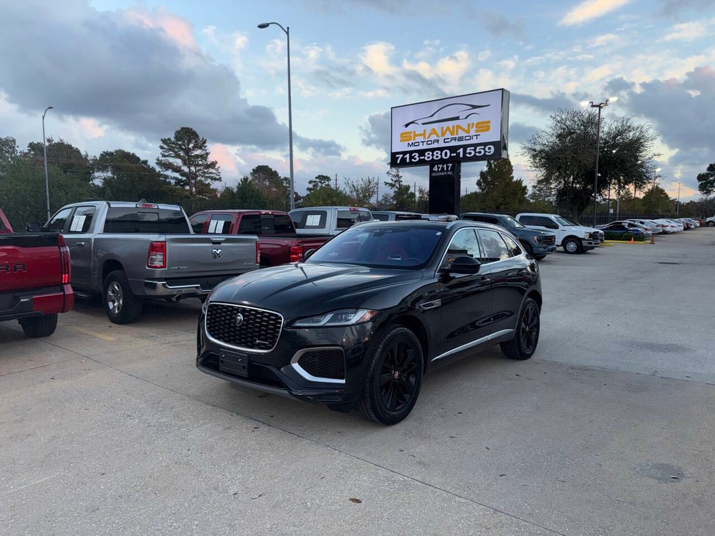 Jaguar F-PACE Vehicle Full-screen Gallery Image 03