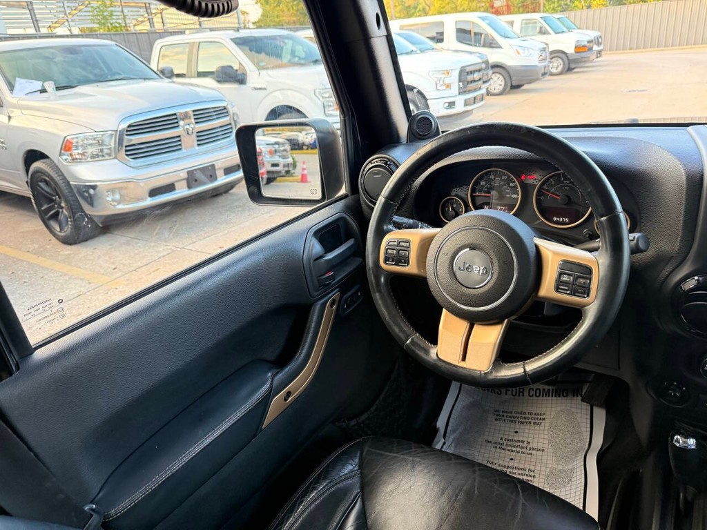 Jeep Wrangler Unlimited Vehicle Full-screen Gallery Image 19