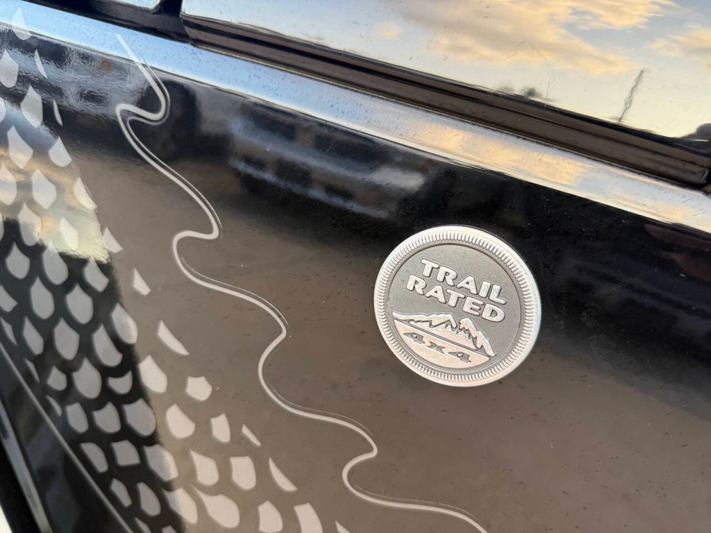 Jeep Wrangler Unlimited Vehicle Full-screen Gallery Image 36