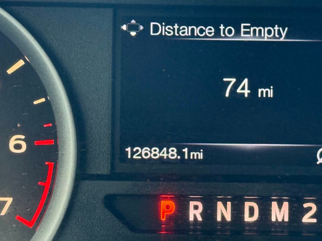 Ford F-150 Vehicle Full-screen Gallery Image 34