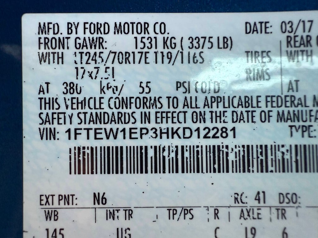 Ford F-150 Vehicle Full-screen Gallery Image 35