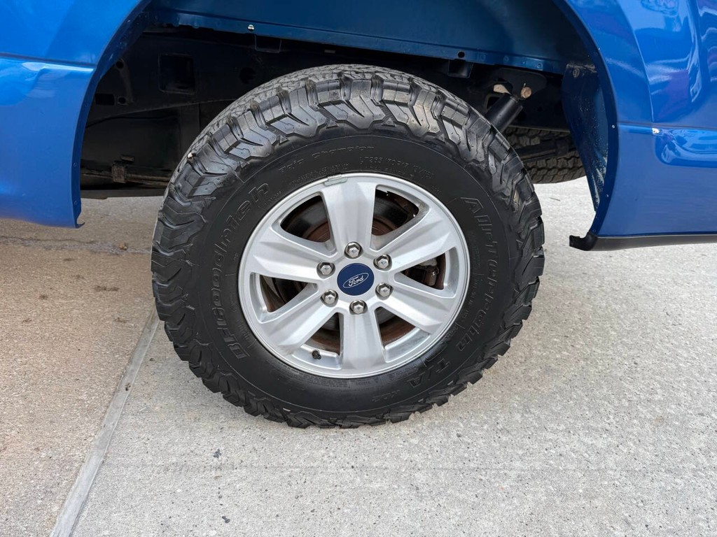 Ford F-150 Vehicle Full-screen Gallery Image 37