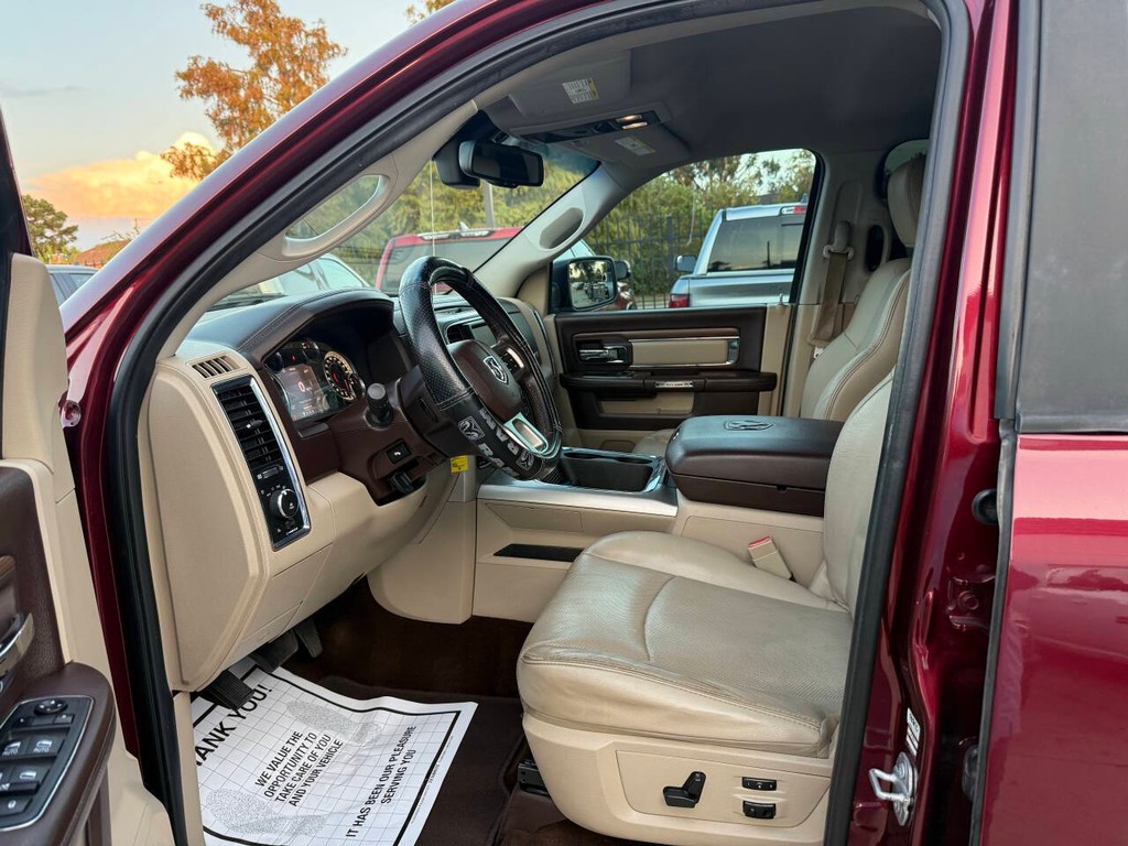 Ram 1500 Vehicle Full-screen Gallery Image 07