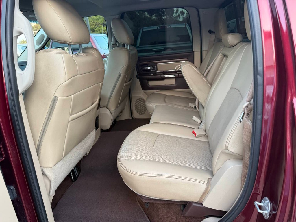 Ram 1500 Vehicle Full-screen Gallery Image 13