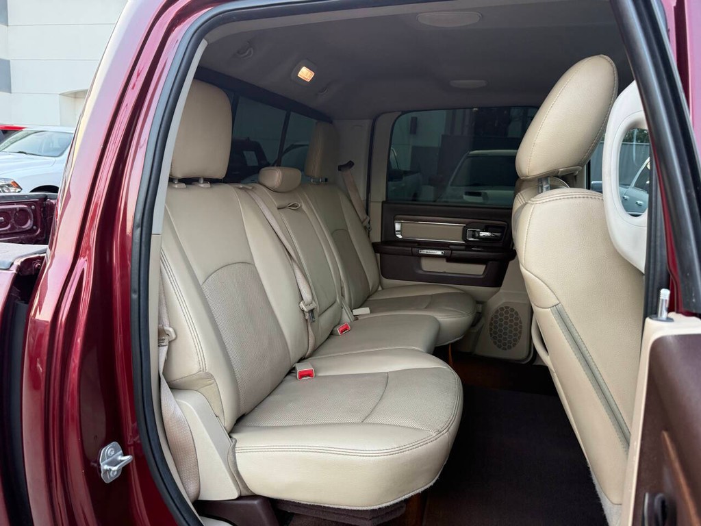 Ram 1500 Vehicle Full-screen Gallery Image 15