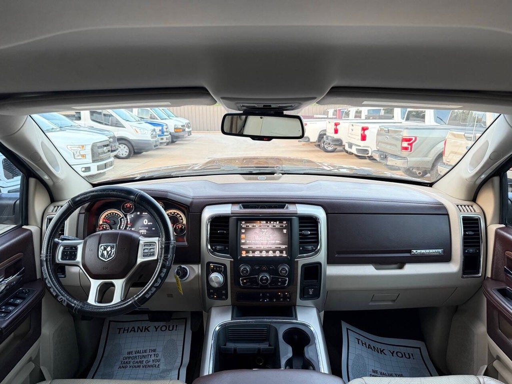 Ram 1500 Vehicle Full-screen Gallery Image 17