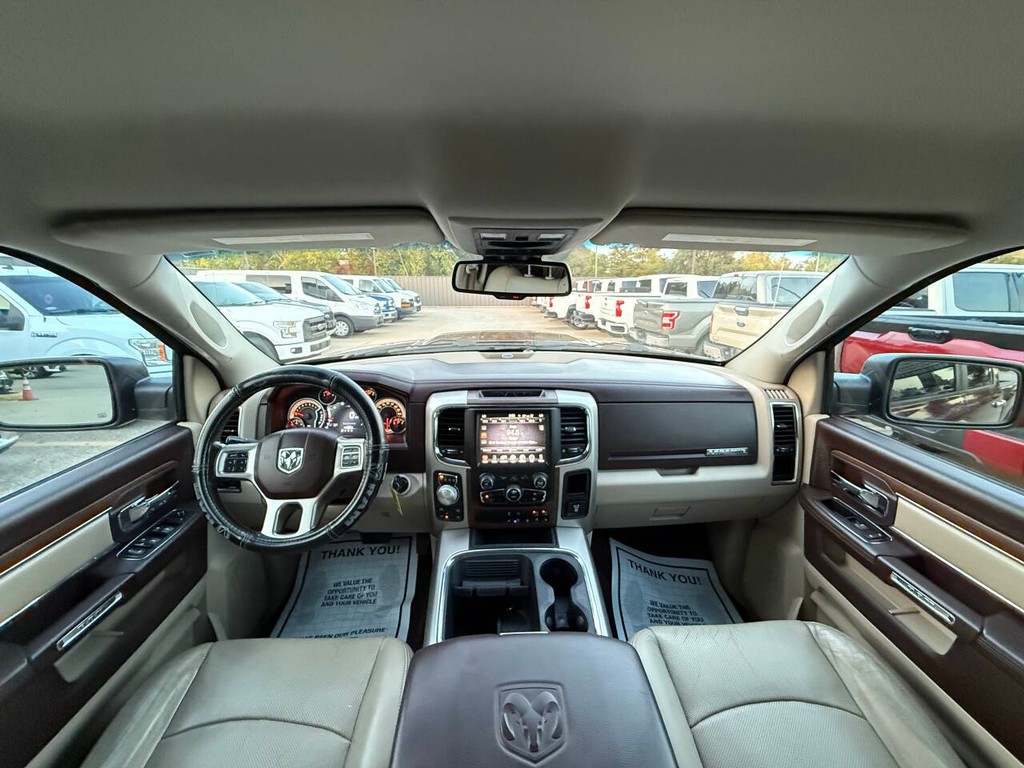 Ram 1500 Vehicle Full-screen Gallery Image 18