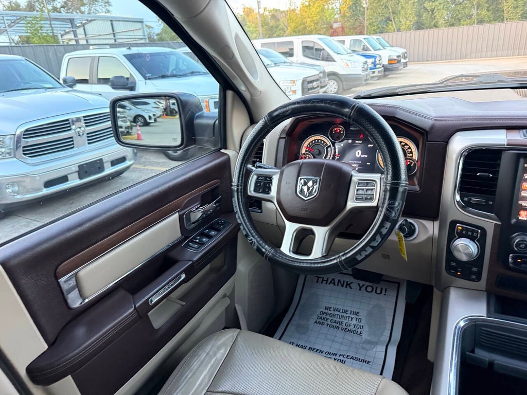 Ram 1500 Vehicle Full-screen Gallery Image 19