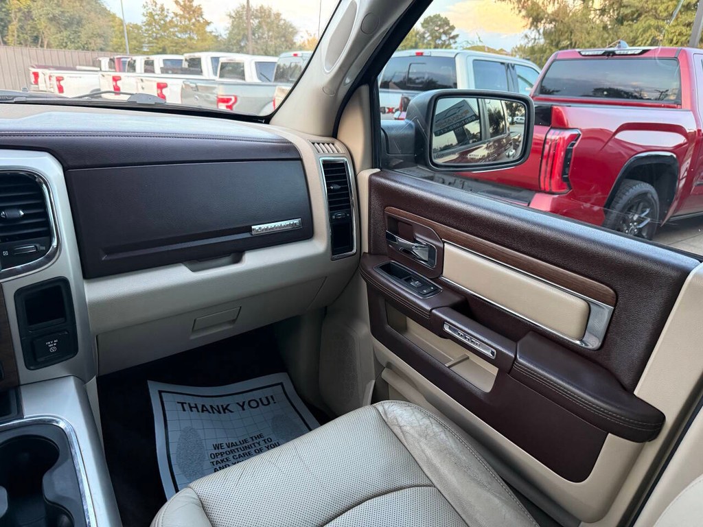 Ram 1500 Vehicle Full-screen Gallery Image 20