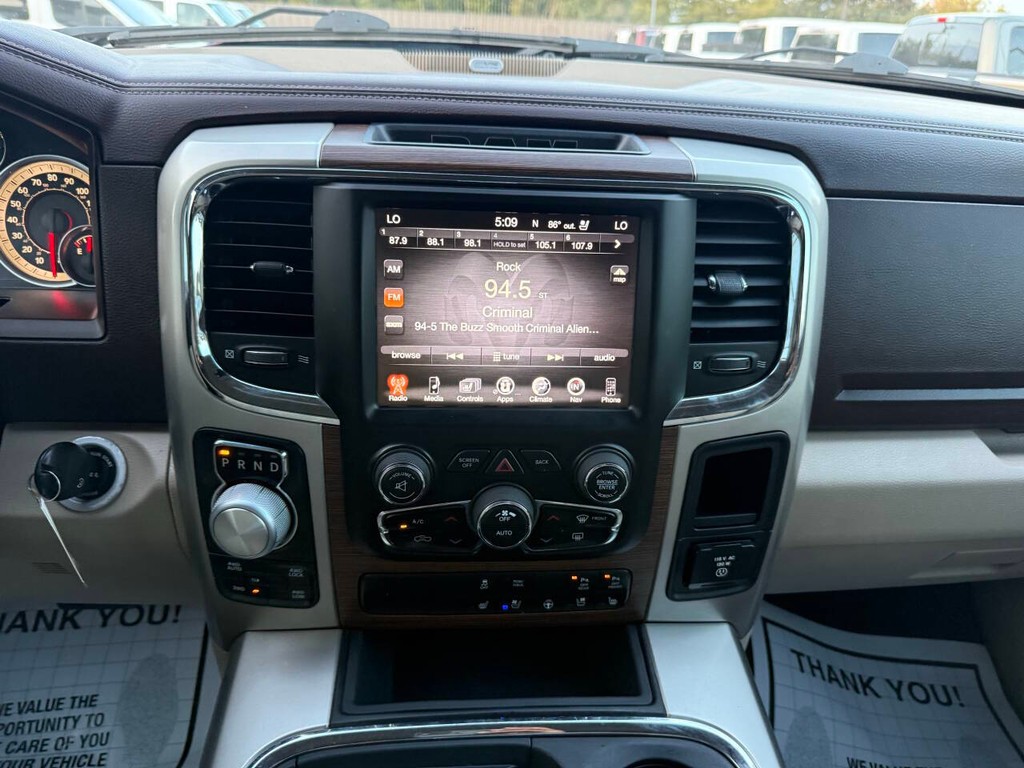 Ram 1500 Vehicle Full-screen Gallery Image 24