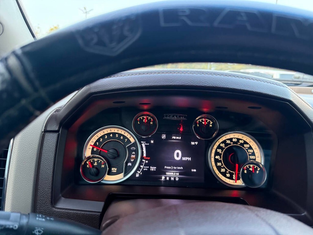 Ram 1500 Vehicle Full-screen Gallery Image 31