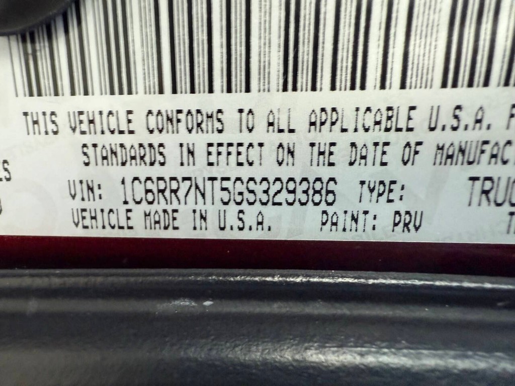 Ram 1500 Vehicle Full-screen Gallery Image 33