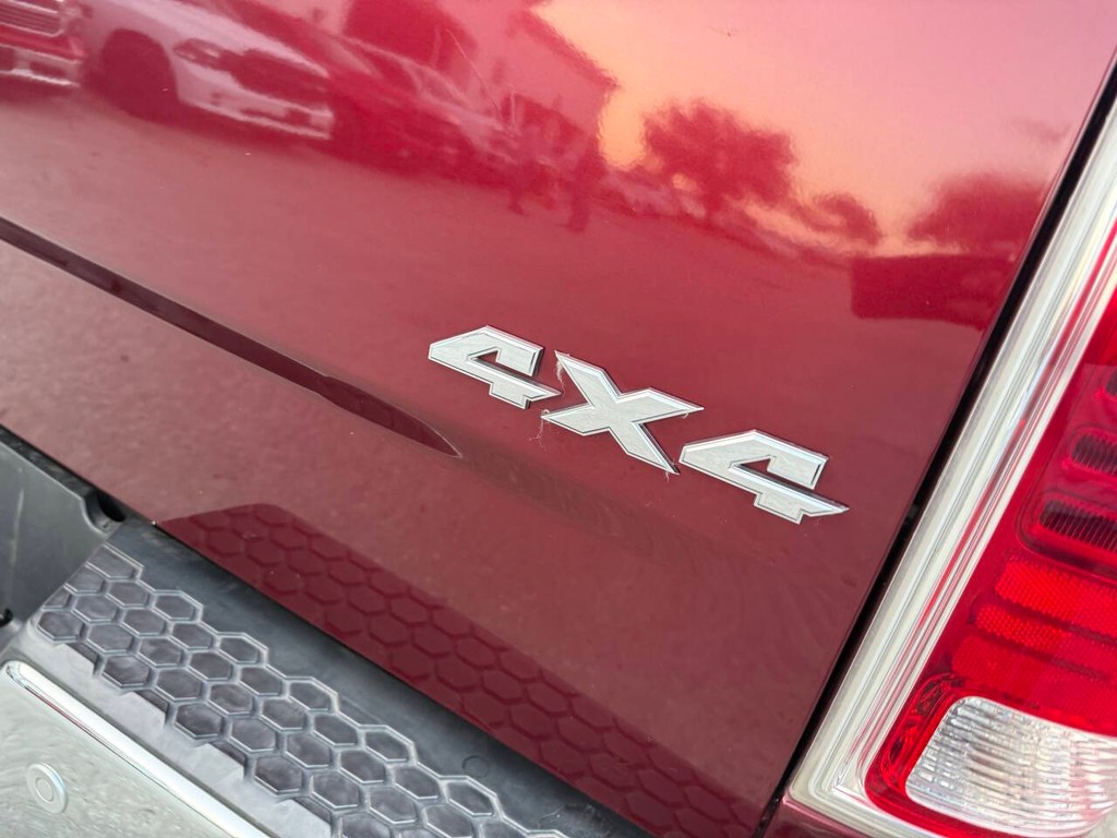 Ram 1500 Vehicle Full-screen Gallery Image 37