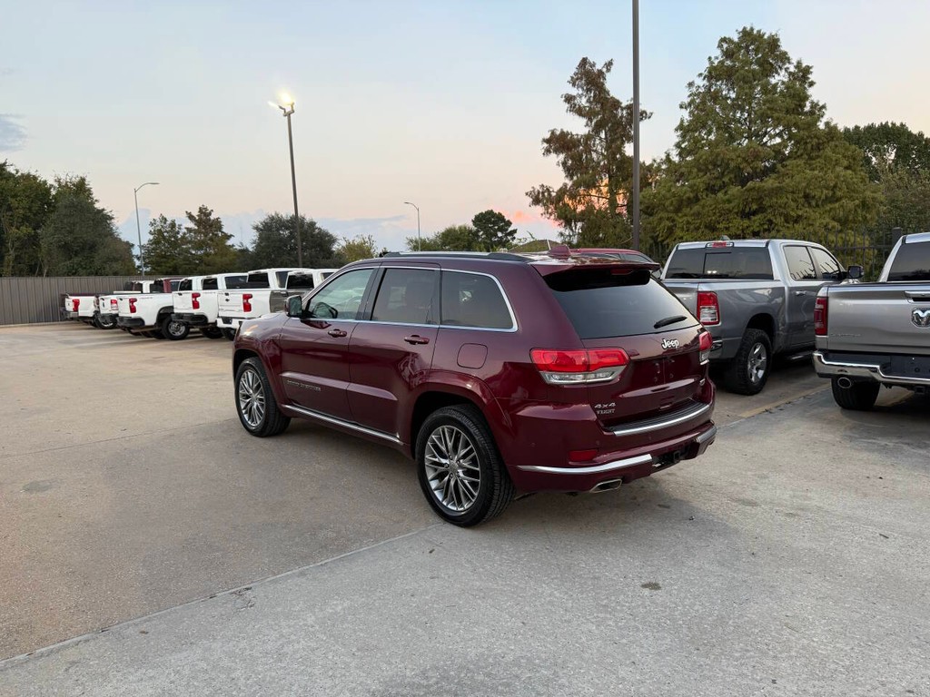 Jeep Grand Cherokee Vehicle Full-screen Gallery Image 04