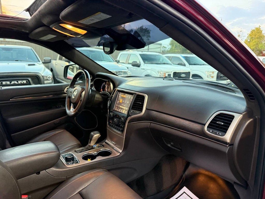 Jeep Grand Cherokee Vehicle Full-screen Gallery Image 09