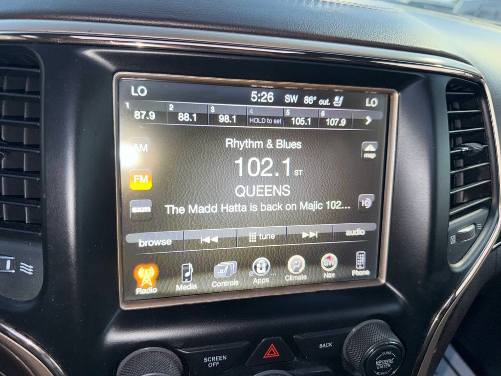 Jeep Grand Cherokee Vehicle Full-screen Gallery Image 27