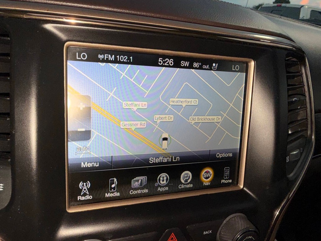 Jeep Grand Cherokee Vehicle Full-screen Gallery Image 28