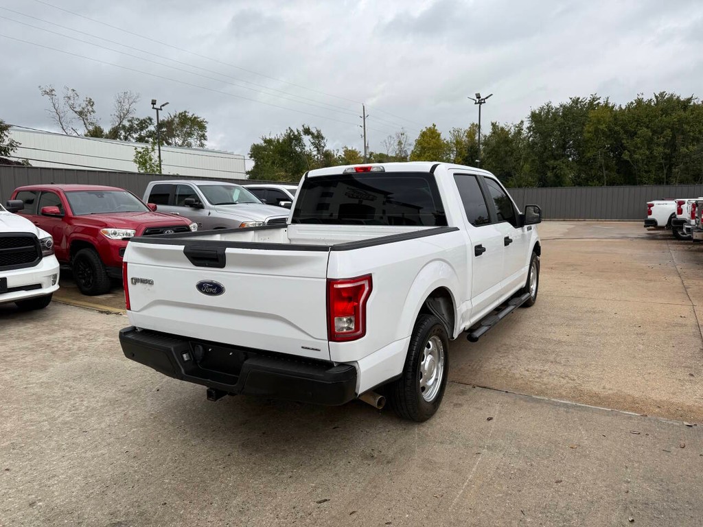 Ford F-150 Vehicle Full-screen Gallery Image 05