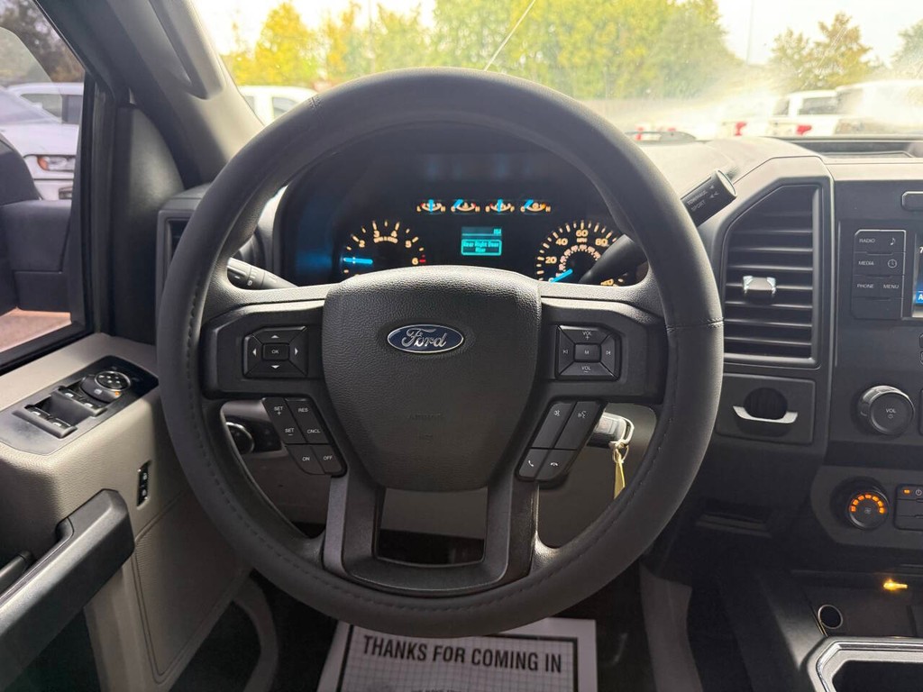 Ford F-150 Vehicle Full-screen Gallery Image 22